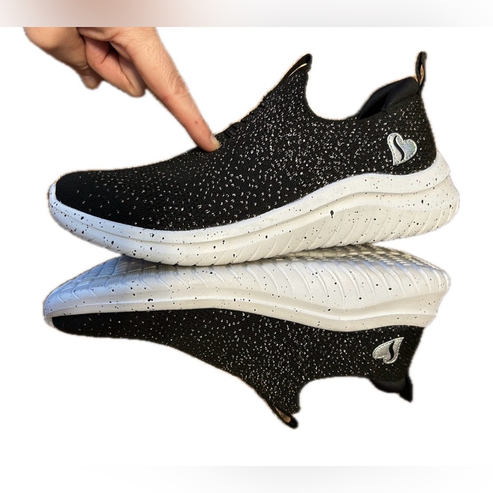 Skechers Ultra Flex 2.0. Size US 7, EU 37. - Picture 10 of 11